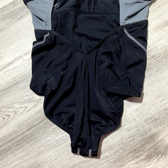 Nike bathing suit Medium Black and Gray One Piece Swimwear - Picture 7 of 8